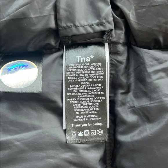 New Aritzia Tna The Powder Dri Parka™ long Black Insulated Jacket Sz S - Picture 16 of 17